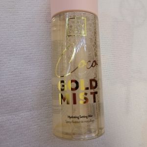 Gold mist hydrating setting spray